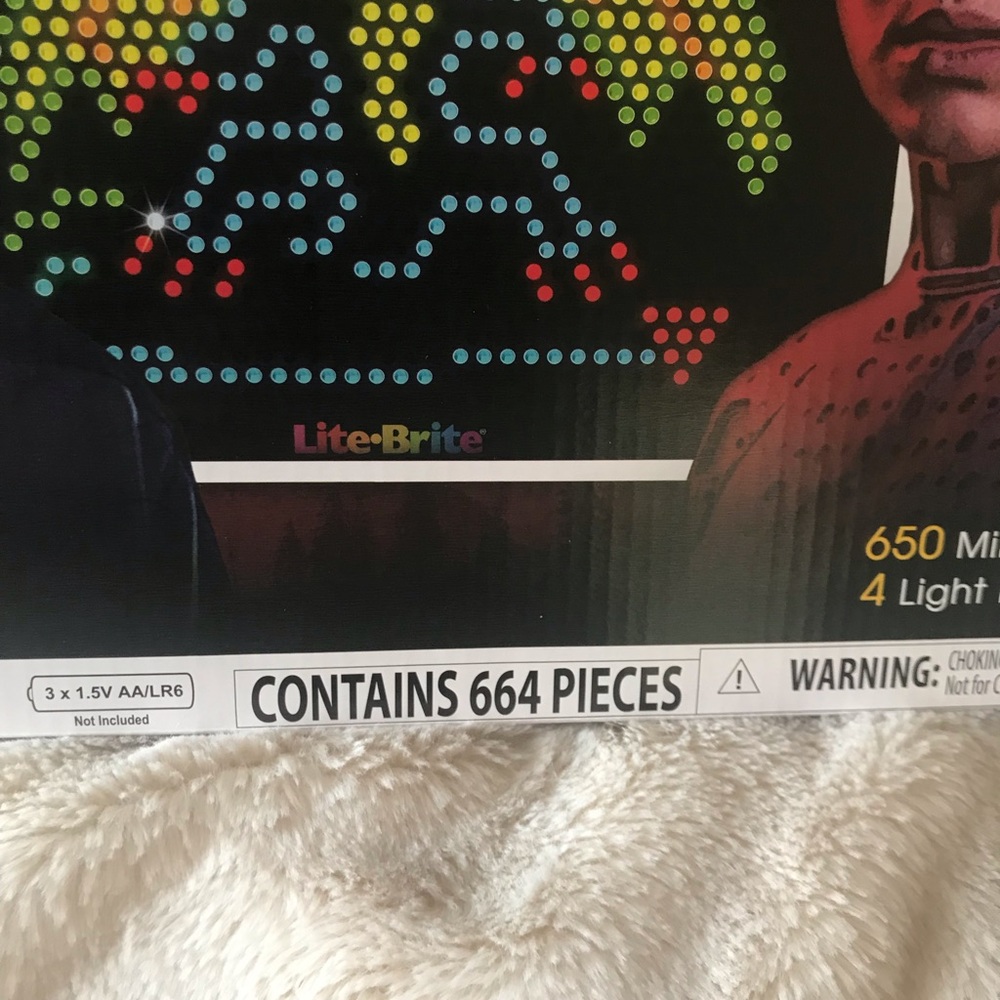 Stranger Things Lite-Brite - Picture 7 of 14
